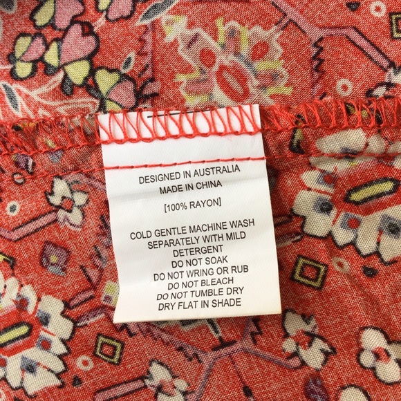 Abel the Label Lola dress, ruffle hem. Back cutout. - Picture 10 of 11